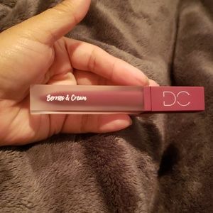Dominique Cosmetics (Plum Berry)